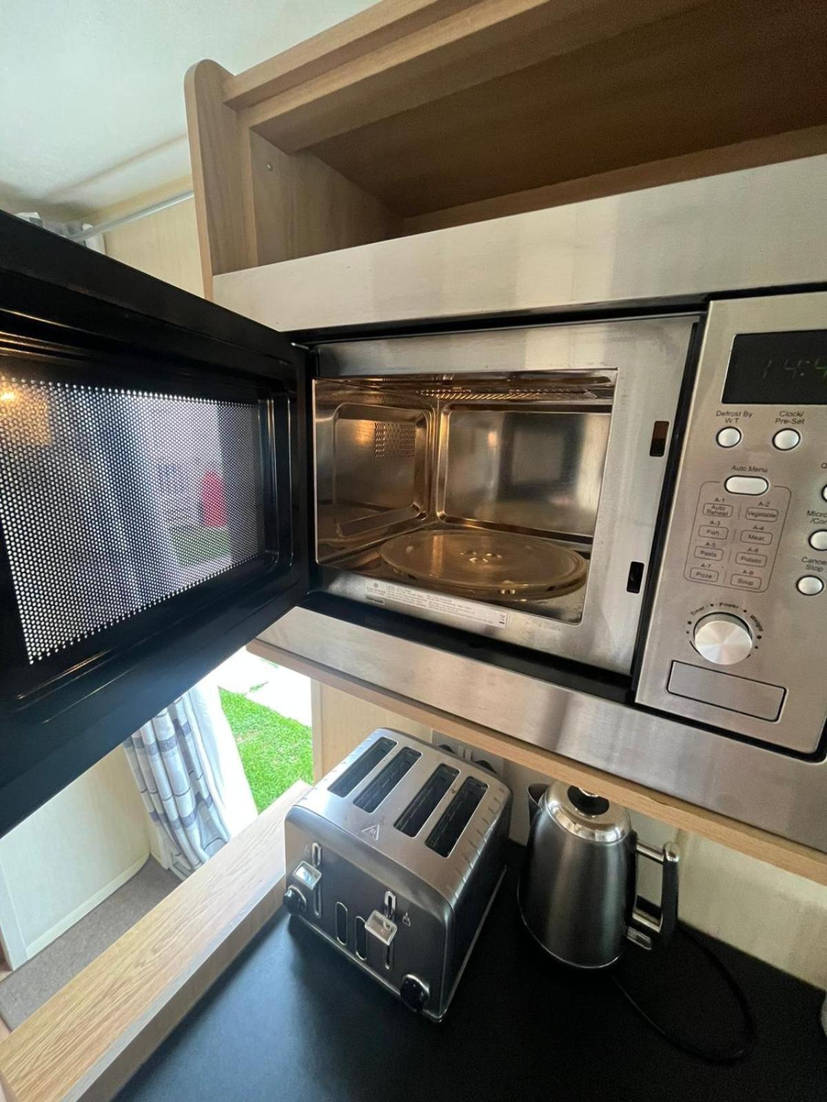 3 Bedroom Caravan, Sleeps 8 Lyons Lido Beach 普利斯坦丁 外观 照片